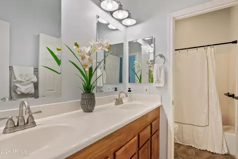 Bath - 3785 E Via Del Rancho Rd, Gilbert, AZ 85298 photo 3 of 3