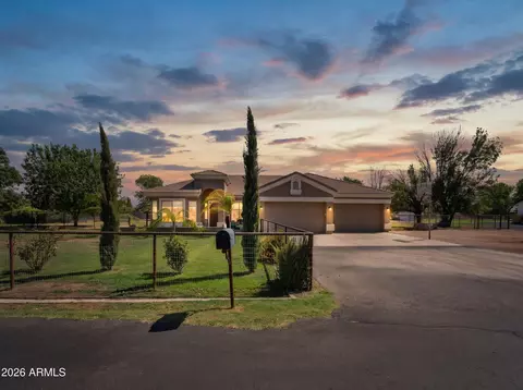 Exterior - 3785 E Via Del Rancho Rd, Gilbert, AZ 85298 photo 1 of 9