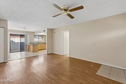 Living - 2842 E Beck Ln #4, Phoenix, AZ 85032 photo 2 of 3