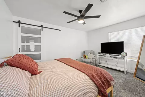 Bedroom - 4640 N 77th Dr, Phoenix, AZ 85033 photo 2 of 6