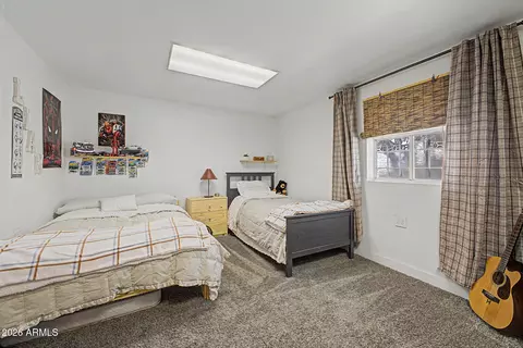 Bedroom - 4640 N 77th Dr, Phoenix, AZ 85033 photo 5 of 6