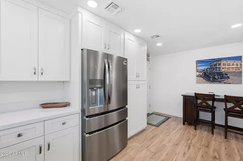 Kitchen - 3209 W Becker Ln, Phoenix, AZ 85029 photo 6 of 6