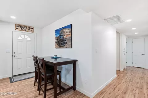 Entry Way - 3209 W Becker Ln, Phoenix, AZ 85029 photo 1 of 1