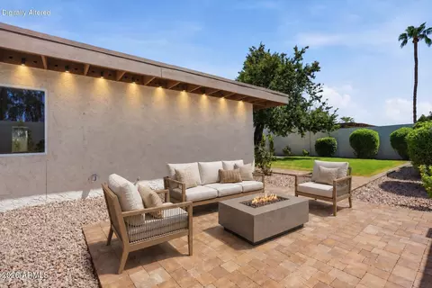 Exterior - 3209 W Becker Ln, Phoenix, AZ 85029 photo 7 of 9