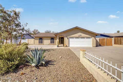 7208 W Sunnyslope Ln, Peoria, AZ 85345