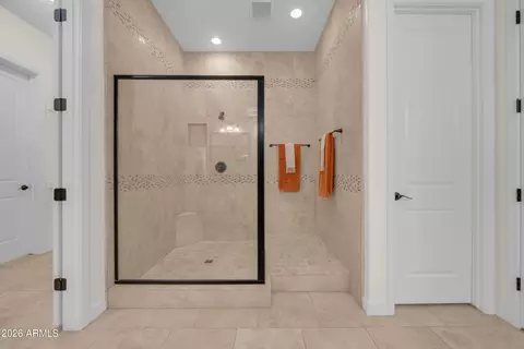 Bath - 2879 E Appaloosa Rd, Gilbert, AZ 85296 photo 1 of 5