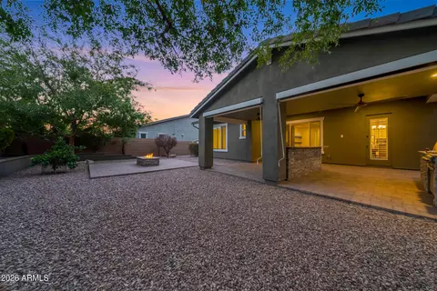 Exterior - 2879 E Appaloosa Rd, Gilbert, AZ 85296 photo 8 of 10