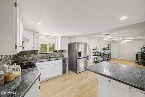 Kitchen - 714 S Williams --, Mesa, AZ 85204 photo 2 of 4