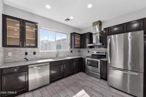 Kitchen - 2015 N 77th Ln, Phoenix, AZ 85035 photo 1 of 2