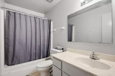 Bath - 3224 W Echo Ln, Phoenix, AZ 85051 photo 2 of 2