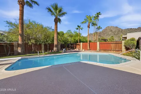 Exterior - 2040 E State Ave, Phoenix, AZ 85020 photo 5 of 9