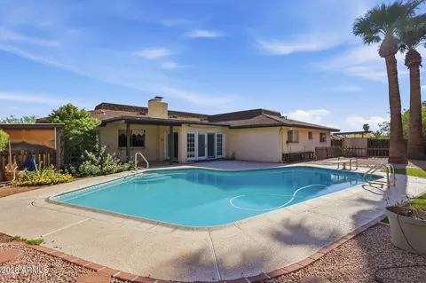 Exterior - 2040 E State Ave, Phoenix, AZ 85020 photo 8 of 9
