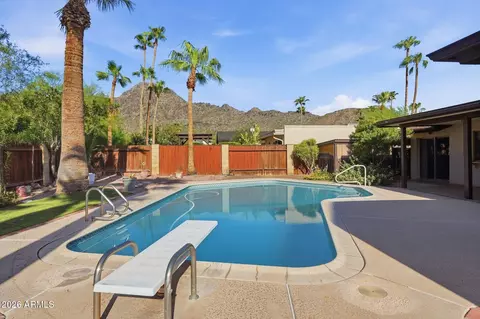 Exterior - 2040 E State Ave, Phoenix, AZ 85020 photo 6 of 9