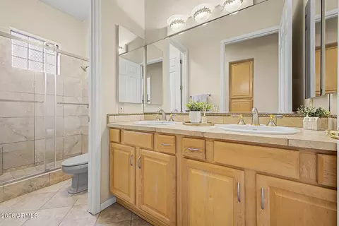 Bath - 2089 E Park Ave, Gilbert, AZ 85234 photo 3 of 4