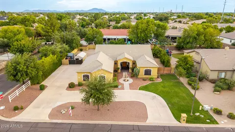 View/Area - 2089 E Park Ave, Gilbert, AZ 85234 photo 2 of 14