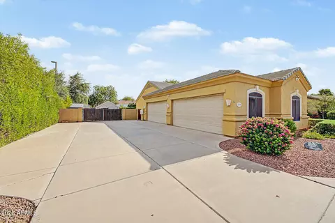 Exterior - 2089 E Park Ave, Gilbert, AZ 85234 photo 3 of 7