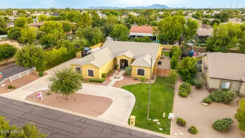 View/Area - 2089 E Park Ave, Gilbert, AZ 85234 photo 1 of 14