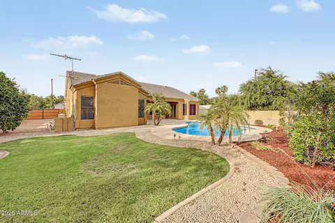 Exterior - 2089 E Park Ave, Gilbert, AZ 85234 photo 6 of 7