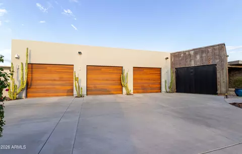 8787 E Whispering Wind Dr, Scottsdale, AZ 85255