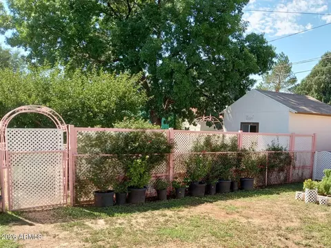 Exterior - 300 E Phoenix St, Payson, AZ 85541 photo 10 of 13