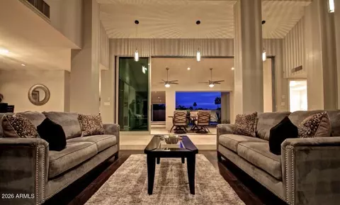 Living - 3133 E Claremont Ave, Phoenix, AZ 85016 photo 4 of 5