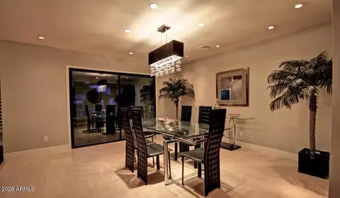 Dining - 3133 E Claremont Ave, Phoenix, AZ 85016 photo 1 of 1
