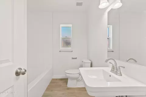 Bath - 1726 E Coronado Rd, Phoenix, AZ 85006 photo 1 of 4