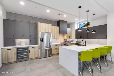 Kitchen - 377 E Windsor Ave #1, Phoenix, AZ 85004 photo 1 of 3