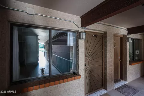 Entry Way - 17 E Ruth Ave #202, Phoenix, AZ 85020 photo 1 of 1