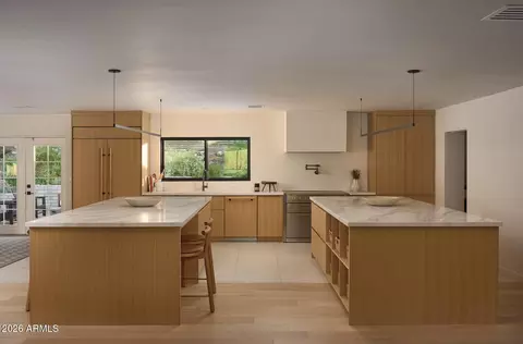 Kitchen - 4035 E Mcdonald Dr, Phoenix, AZ 85018 photo 1 of 5