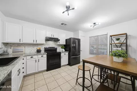 Kitchen - 738 S Colonial St, Gilbert, AZ 85296 photo 1 of 3