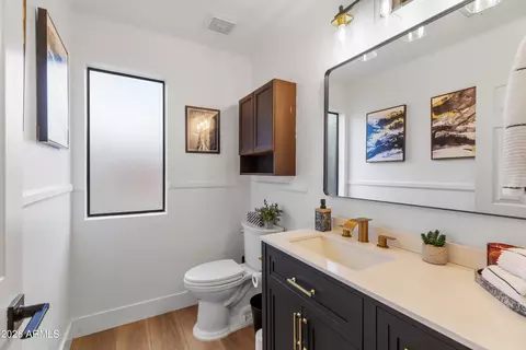 Bath - 3912 E Shannon St, Phoenix, AZ 85044 photo 1 of 6