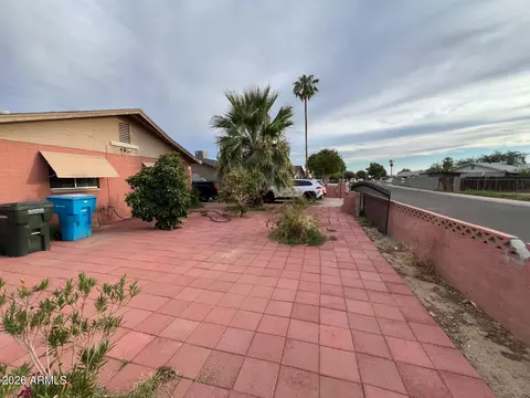 Exterior - 3053 N 53rd Dr, Phoenix, AZ 85031 photo 3 of 10