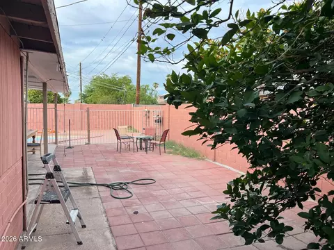 Exterior - 3053 N 53rd Dr, Phoenix, AZ 85031 photo 7 of 10