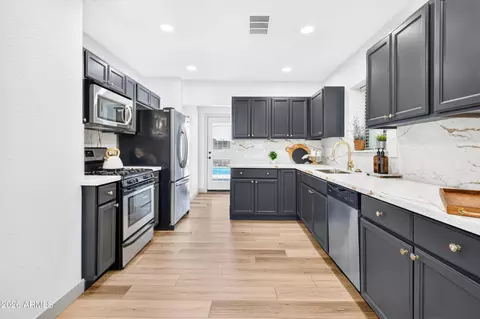 Kitchen - 2319 Earll Dr, Phoenix, AZ 85016 photo 1 of 3