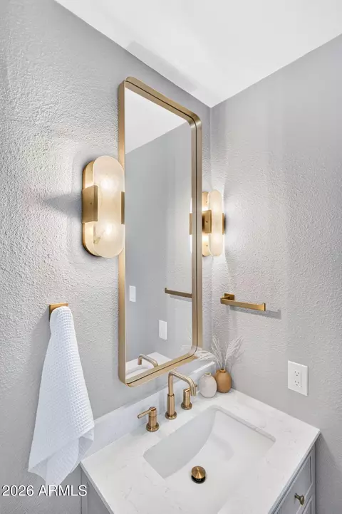 Bath - 2319 Earll Dr, Phoenix, AZ 85016 photo 6 of 6