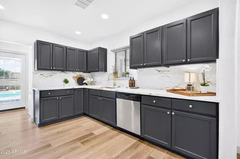 Kitchen - 2319 Earll Dr, Phoenix, AZ 85016 photo 3 of 3
