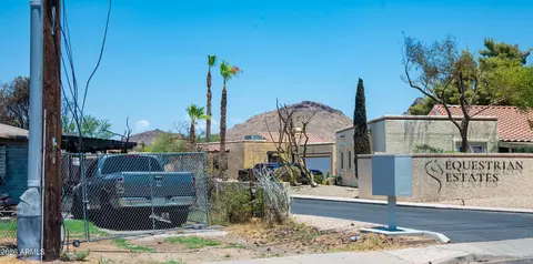 842 E Roberts Rd #-, Phoenix, AZ 85022 photo 11