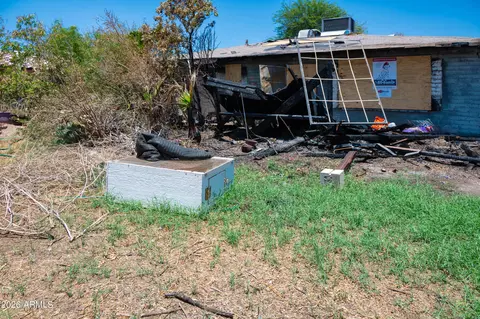 842 E Roberts Rd #-, Phoenix, AZ 85022 photo 3