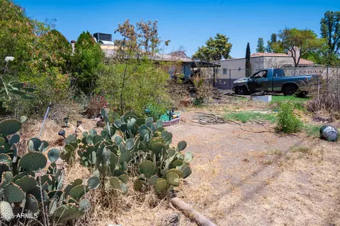 842 E Roberts Rd #-, Phoenix, AZ 85022 photo 4