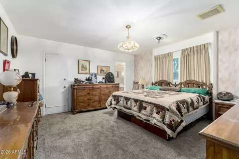 Bedroom - 2250 W Augusta Ave, Phoenix, AZ 85021 photo 1 of 6