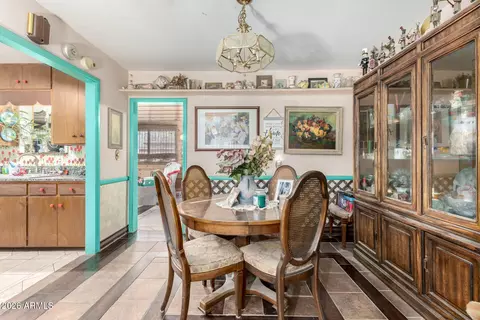 Dining - 2250 W Augusta Ave, Phoenix, AZ 85021 photo 1 of 2