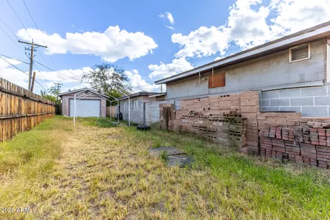 Exterior - 2250 W Augusta Ave, Phoenix, AZ 85021 photo 11 of 11