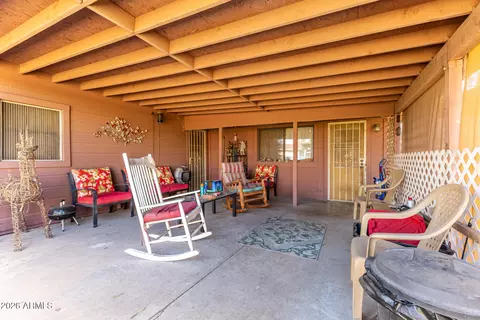 Exterior - 2250 W Augusta Ave, Phoenix, AZ 85021 photo 3 of 11
