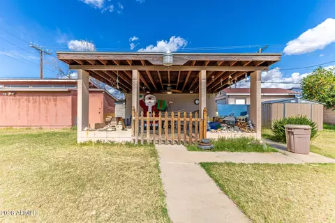 Exterior - 2250 W Augusta Ave, Phoenix, AZ 85021 photo 5 of 11