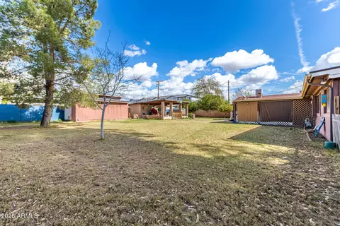 Exterior - 2250 W Augusta Ave, Phoenix, AZ 85021 photo 10 of 11