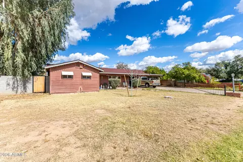 Exterior - 2250 W Augusta Ave, Phoenix, AZ 85021 photo 1 of 11