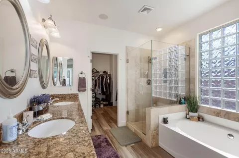 Bath - 4212 E Patrick Ct, Gilbert, AZ 85295 photo 2 of 4