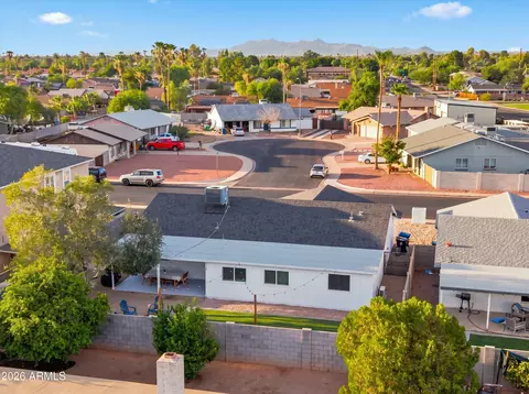 View/Area - 2353 E Hampton Ave, Mesa, AZ 85204 photo 4 of 7