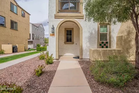 Exterior - 1741 E Chelsea Ln, Gilbert, AZ 85295 photo 6 of 7